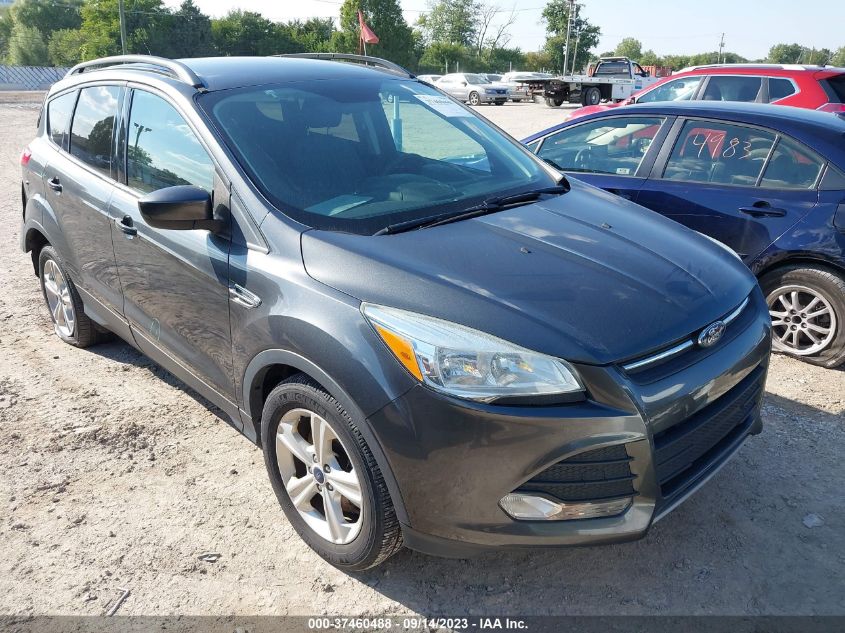 2016 FORD ESCAPE SE