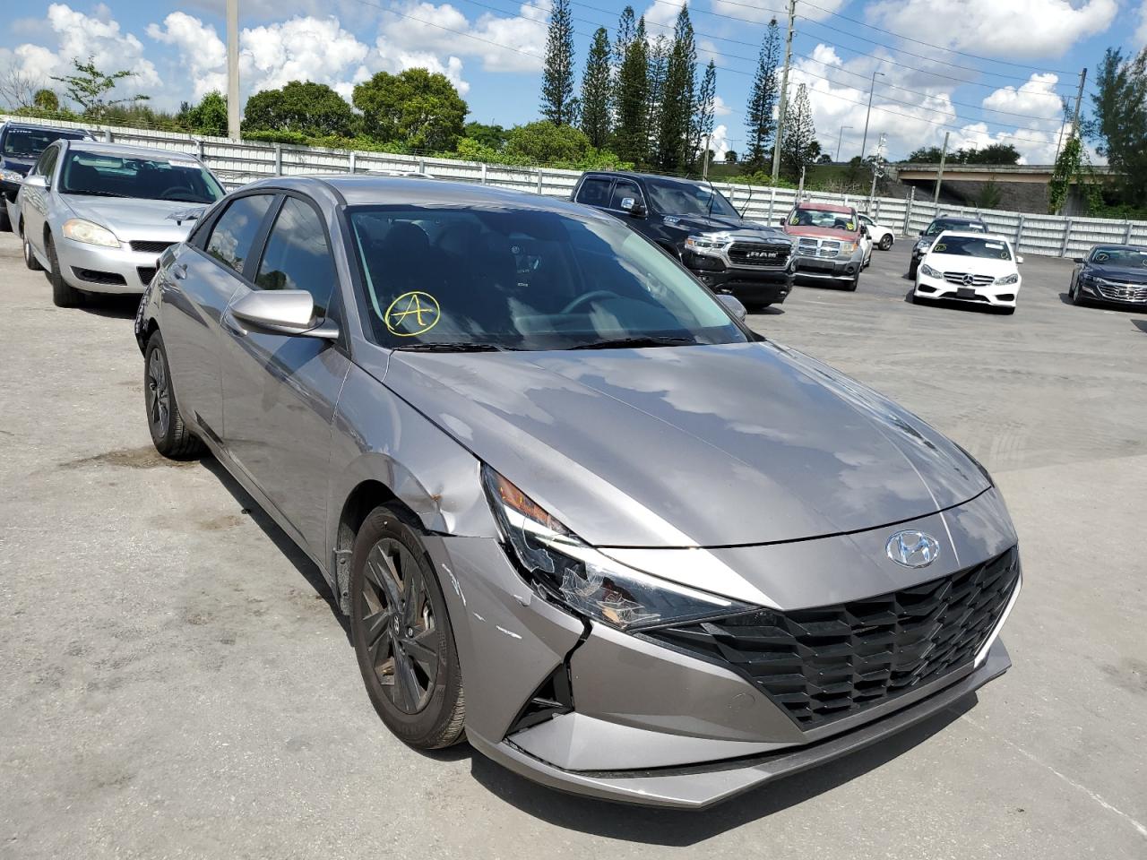 2022 HYUNDAI ELANTRA SEL