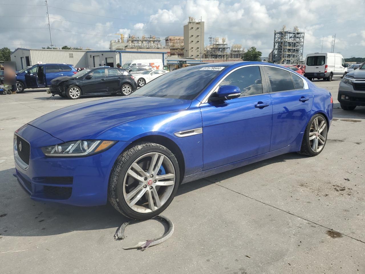 2017 JAGUAR XE PREMIUM