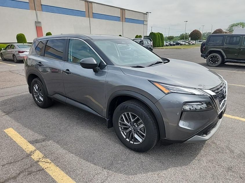 2022 NISSAN ROGUE S