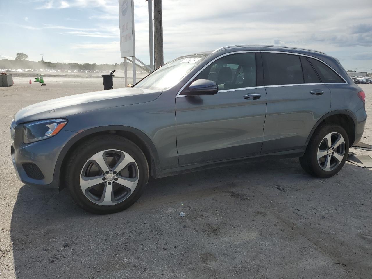 2016 MERCEDES-BENZ GLC 300 4MATIC