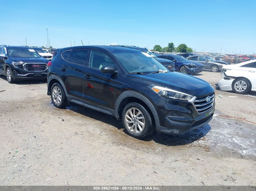 2017 HYUNDAI TUCSON SE