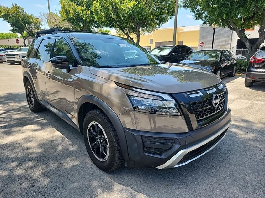 2023 NISSAN PATHFINDER SV