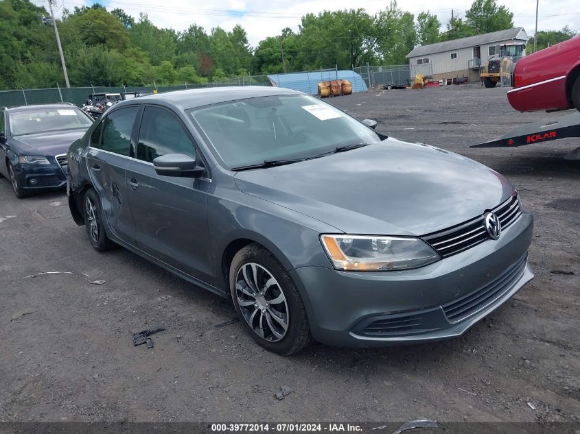 2013 VOLKSWAGEN JETTA 2.5L SE