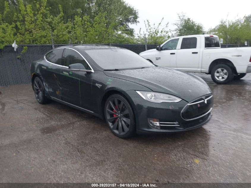 2014 TESLA MODEL S P85D