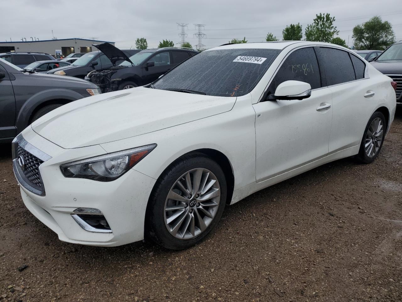 2021 INFINITI Q50 LUXE