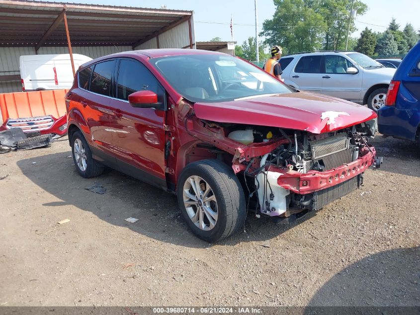 2017 FORD ESCAPE SE