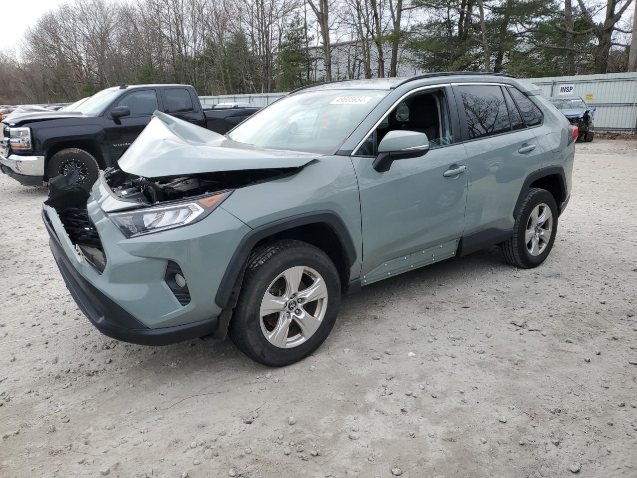 2019 TOYOTA RAV4 XLE