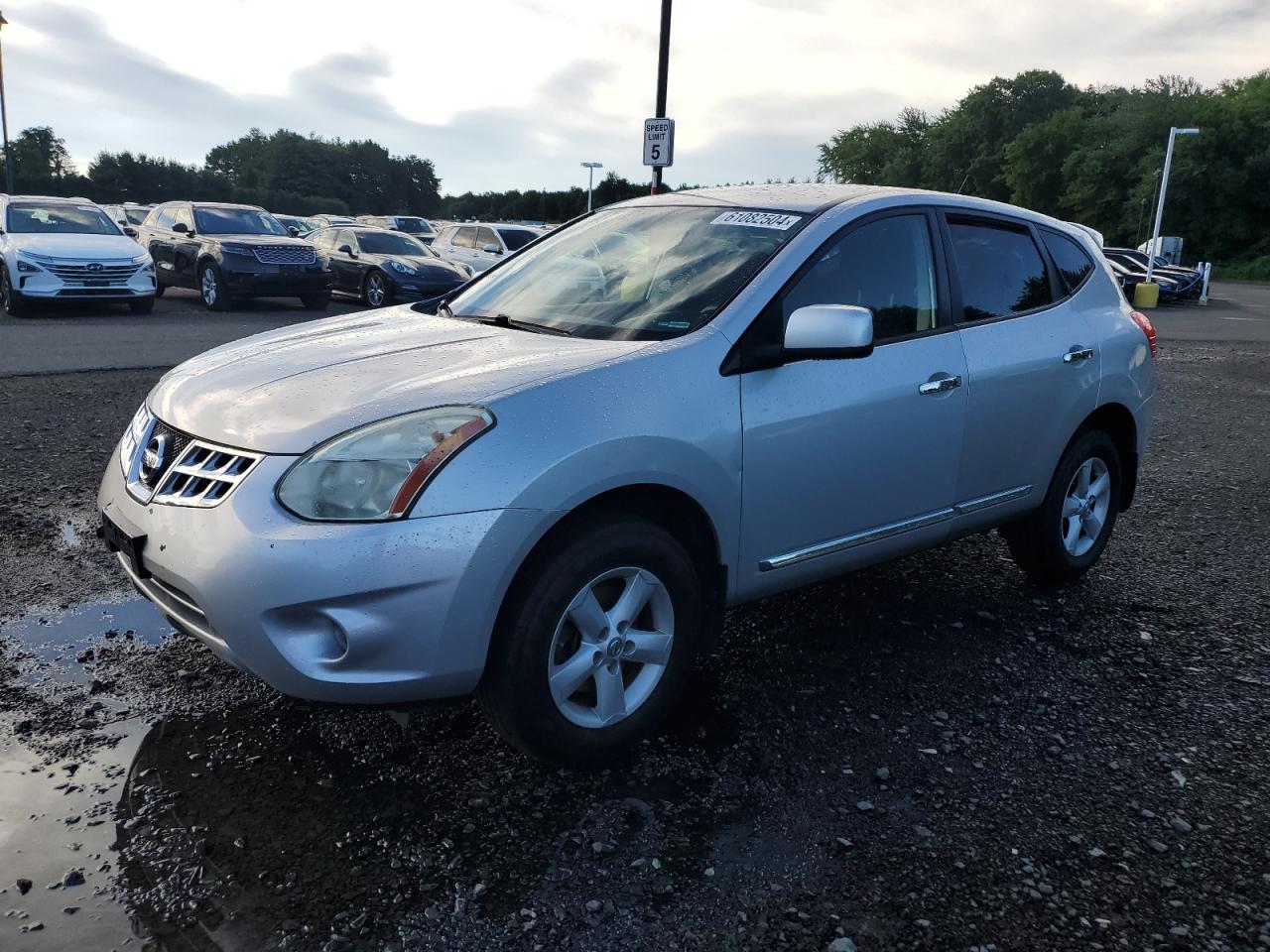 2013 NISSAN ROGUE S