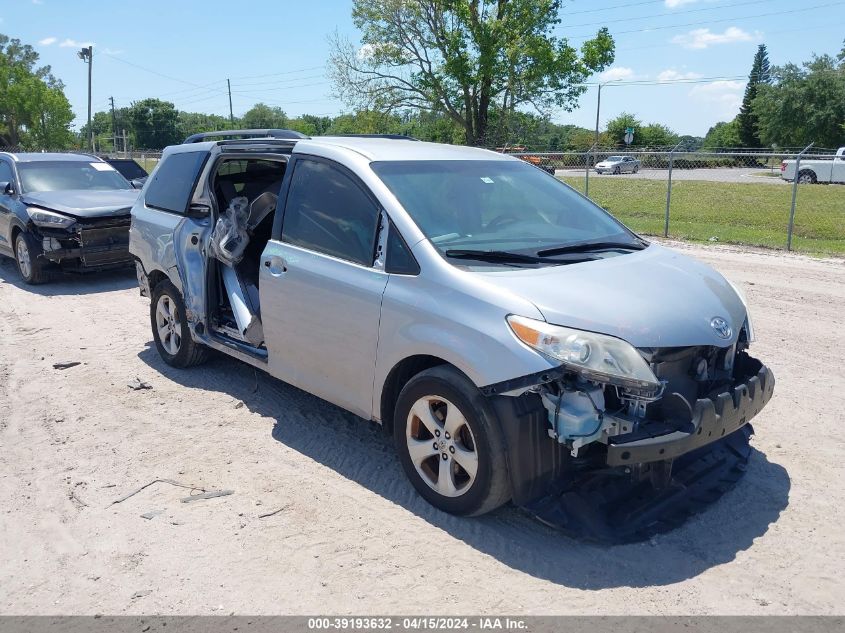 2015 TOYOTA SIENNA LE 8 PASSENGER