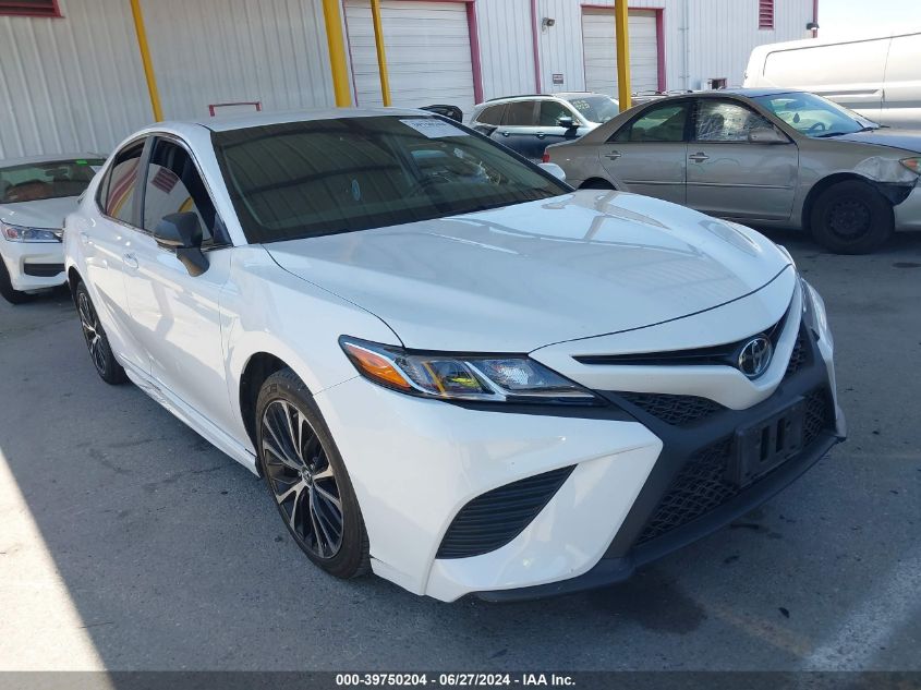 2018 TOYOTA CAMRY SE