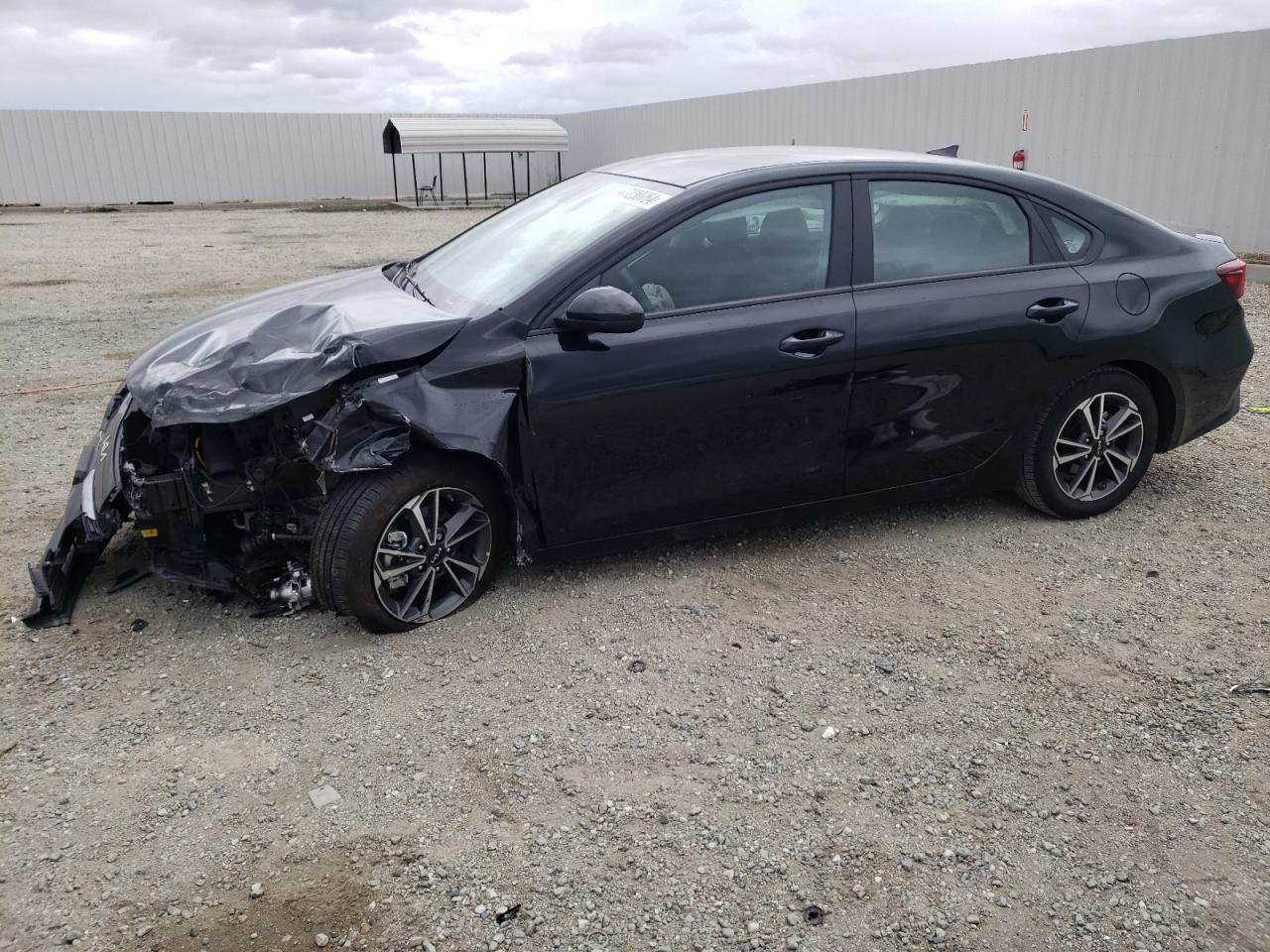 2023 KIA FORTE LX