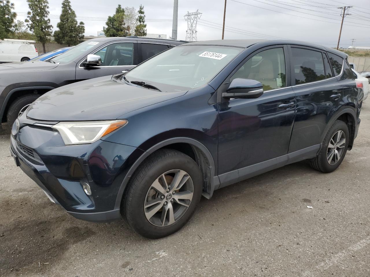 2017 TOYOTA RAV4 XLE