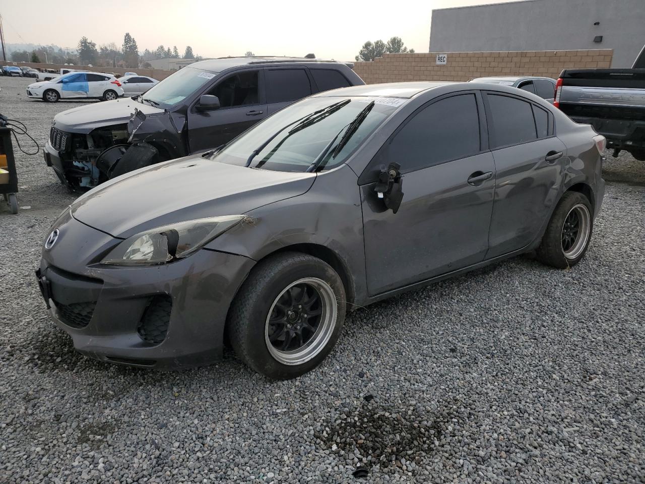 2013 MAZDA 3 I