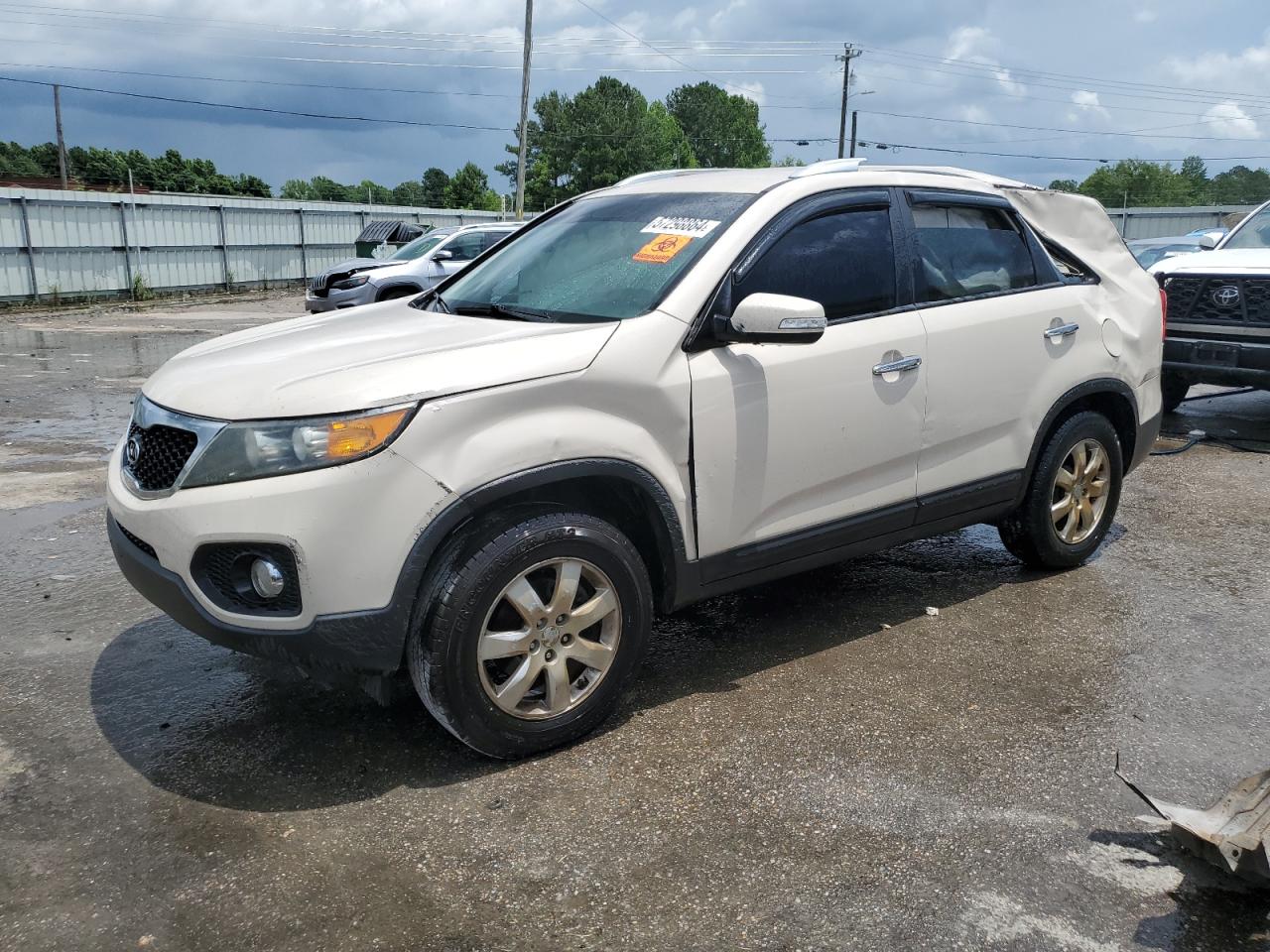 2011 KIA SORENTO BASE