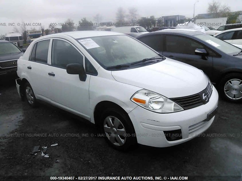 2011 NISSAN VERSA 1.6