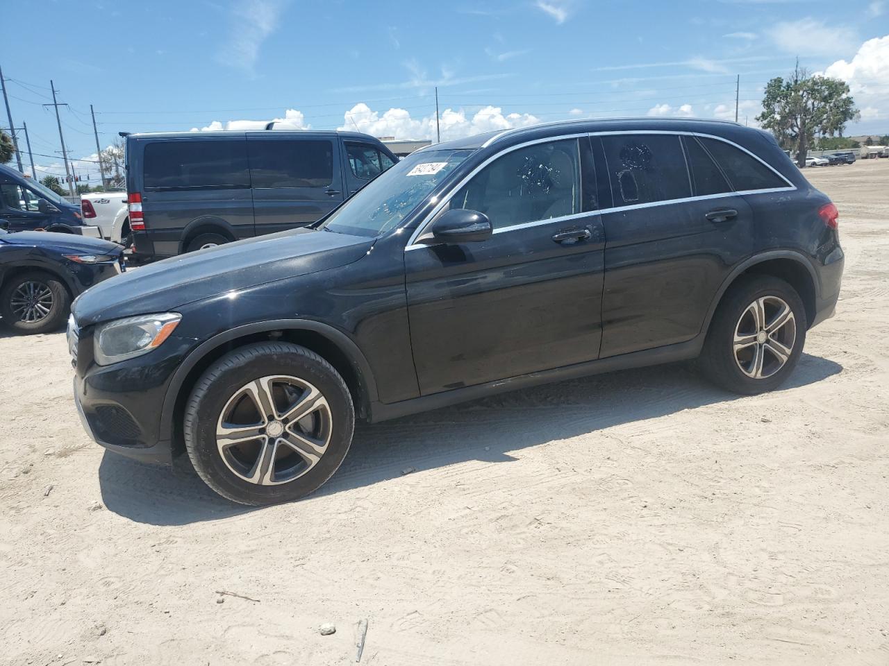 2016 MERCEDES-BENZ GLC 300