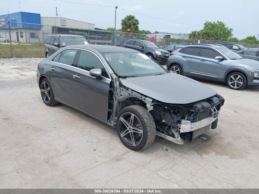 2019 MERCEDES-BENZ A 220 4MATIC