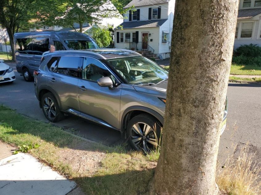 2021 NISSAN ROGUE SL