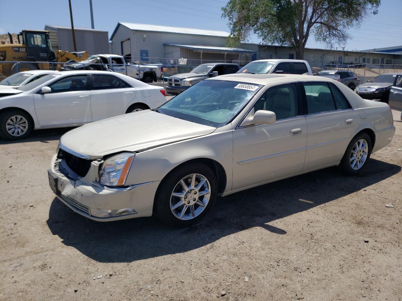 2011 CADILLAC DTS LUXURY COLLECTION