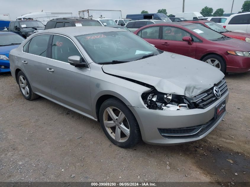 2013 VOLKSWAGEN PASSAT 2.5L SE