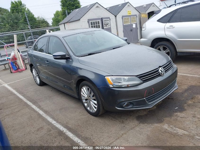 2013 VOLKSWAGEN JETTA 2.5L SEL