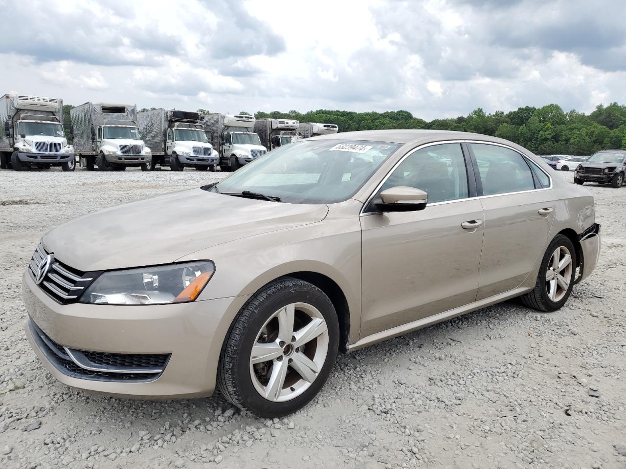 2015 VOLKSWAGEN PASSAT SE