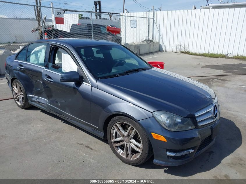 2013 MERCEDES-BENZ C 300 LUXURY 4MATIC/SPORT 4MATIC