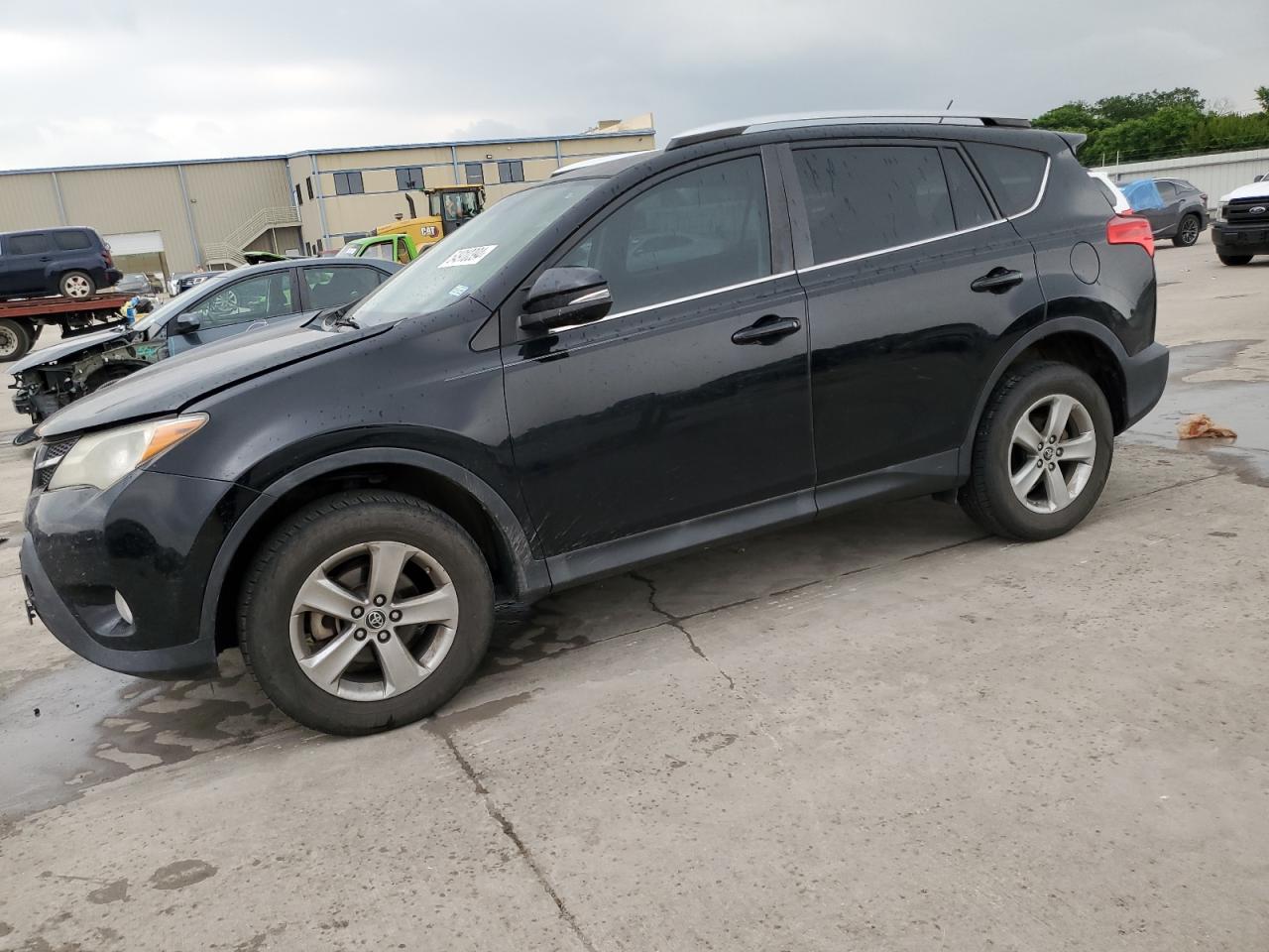 2015 TOYOTA RAV4 XLE