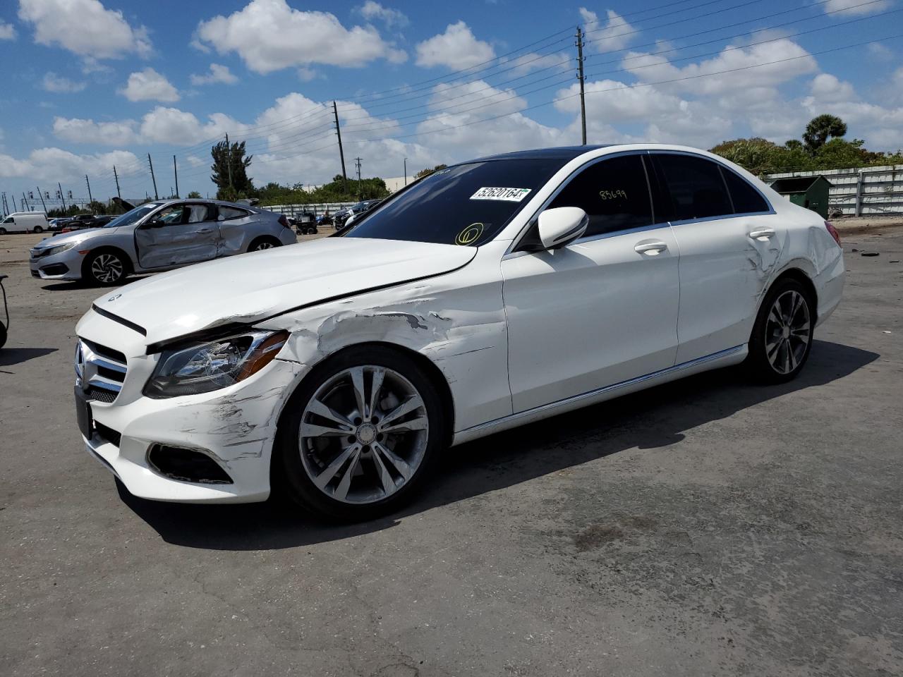 2016 MERCEDES-BENZ C 300