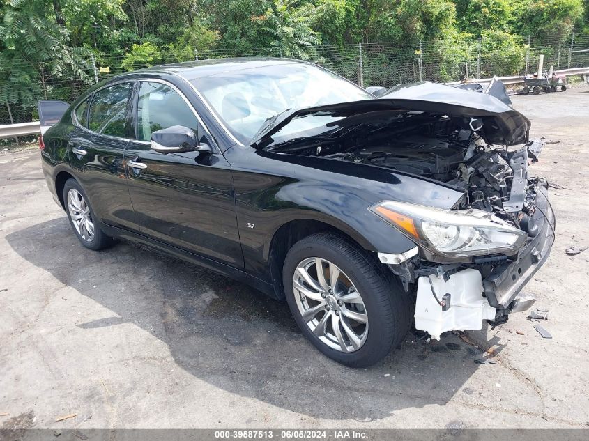 2017 INFINITI Q70 3.7X