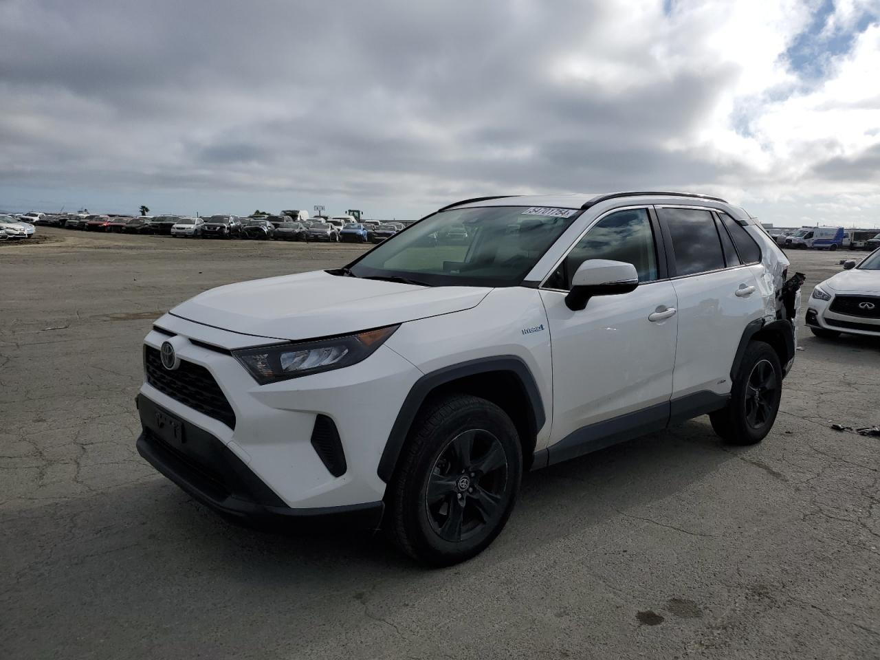 2020 TOYOTA RAV4 LE