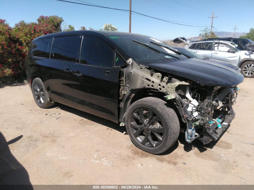 2019 CHRYSLER PACIFICA TOURING PLUS