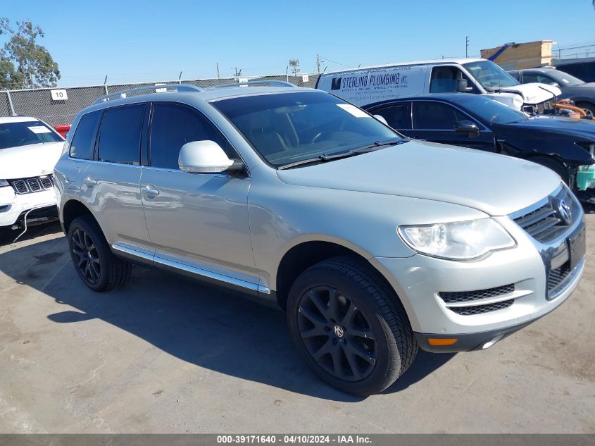 2010 VOLKSWAGEN TOUAREG V6 TDI