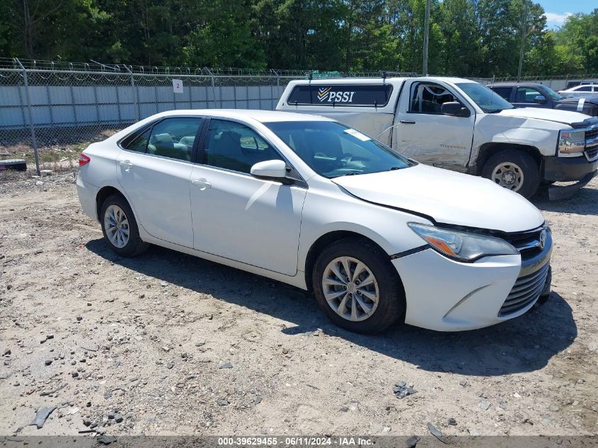 2015 TOYOTA CAMRY LE