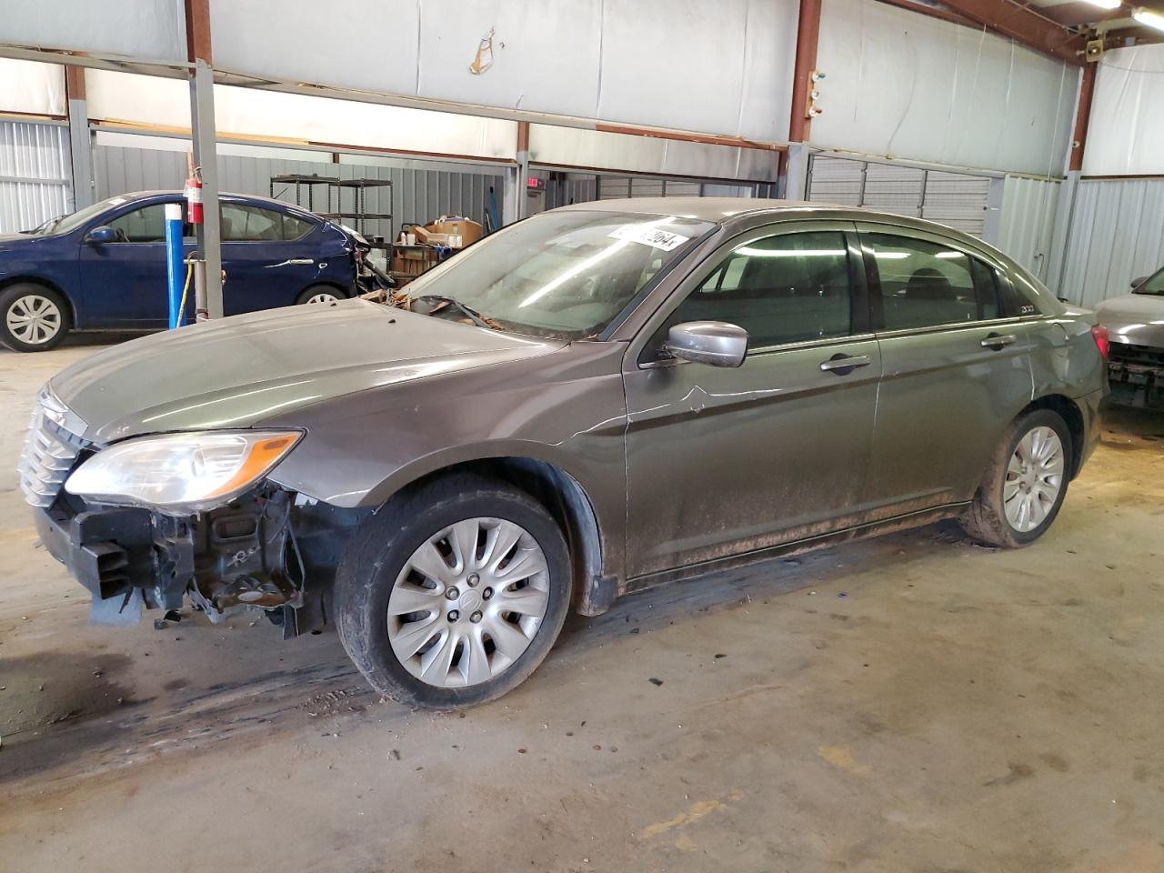 2013 CHRYSLER 200 LX