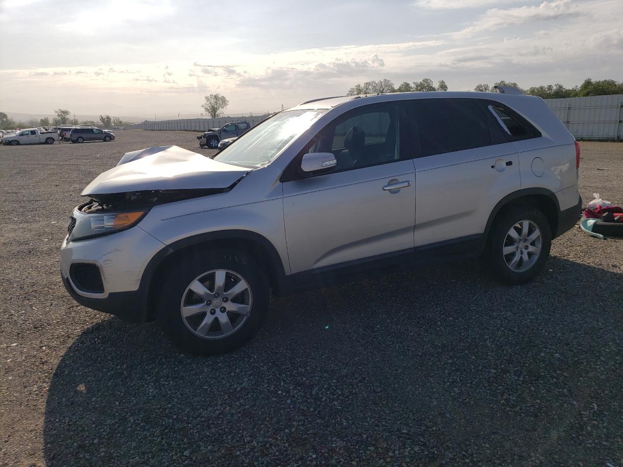 2011 KIA SORENTO BASE