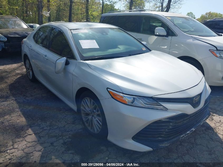 2019 TOYOTA CAMRY XLE