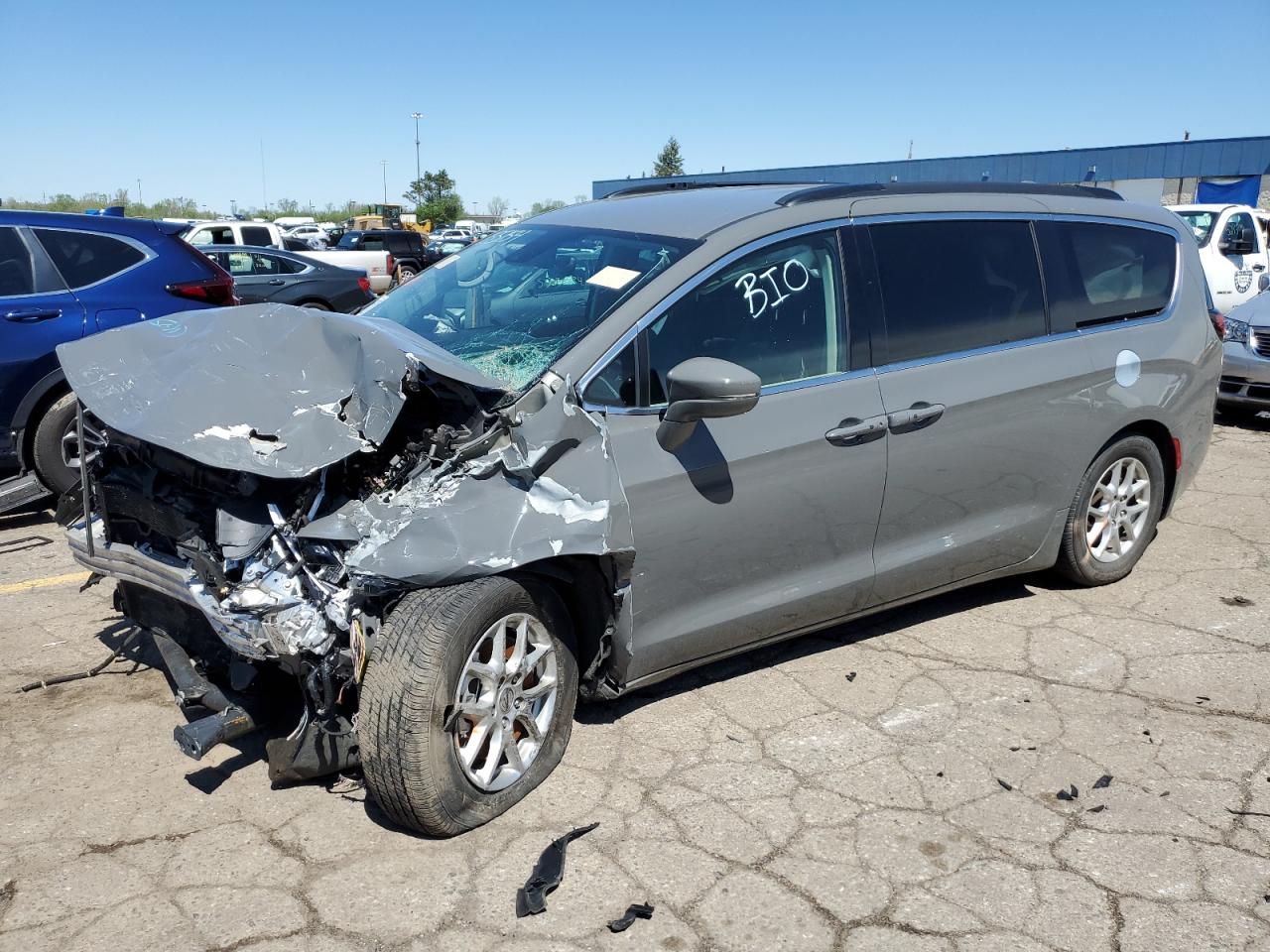 2022 CHRYSLER PACIFICA TOURING L