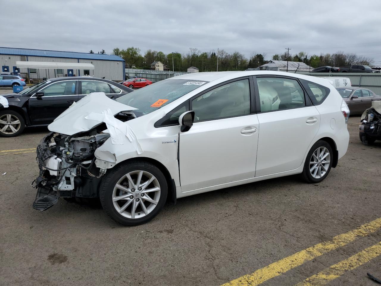 2013 TOYOTA PRIUS V