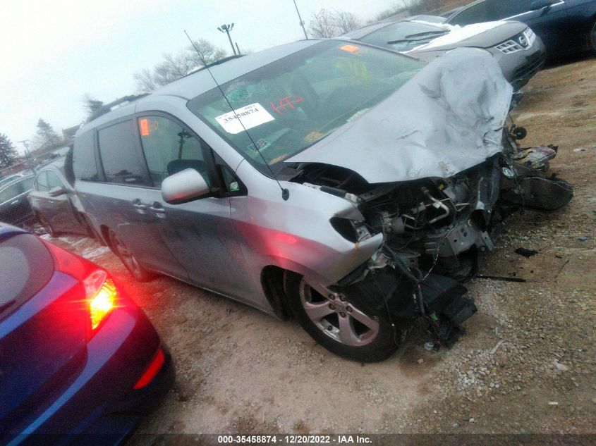 2013 TOYOTA SIENNA LE V6 8 PASSENGER