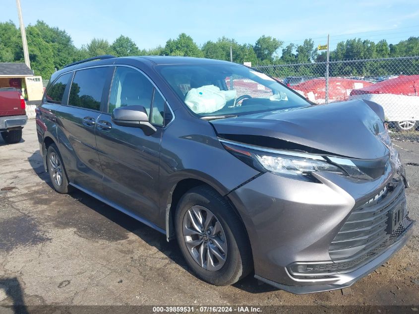 2023 TOYOTA SIENNA LE