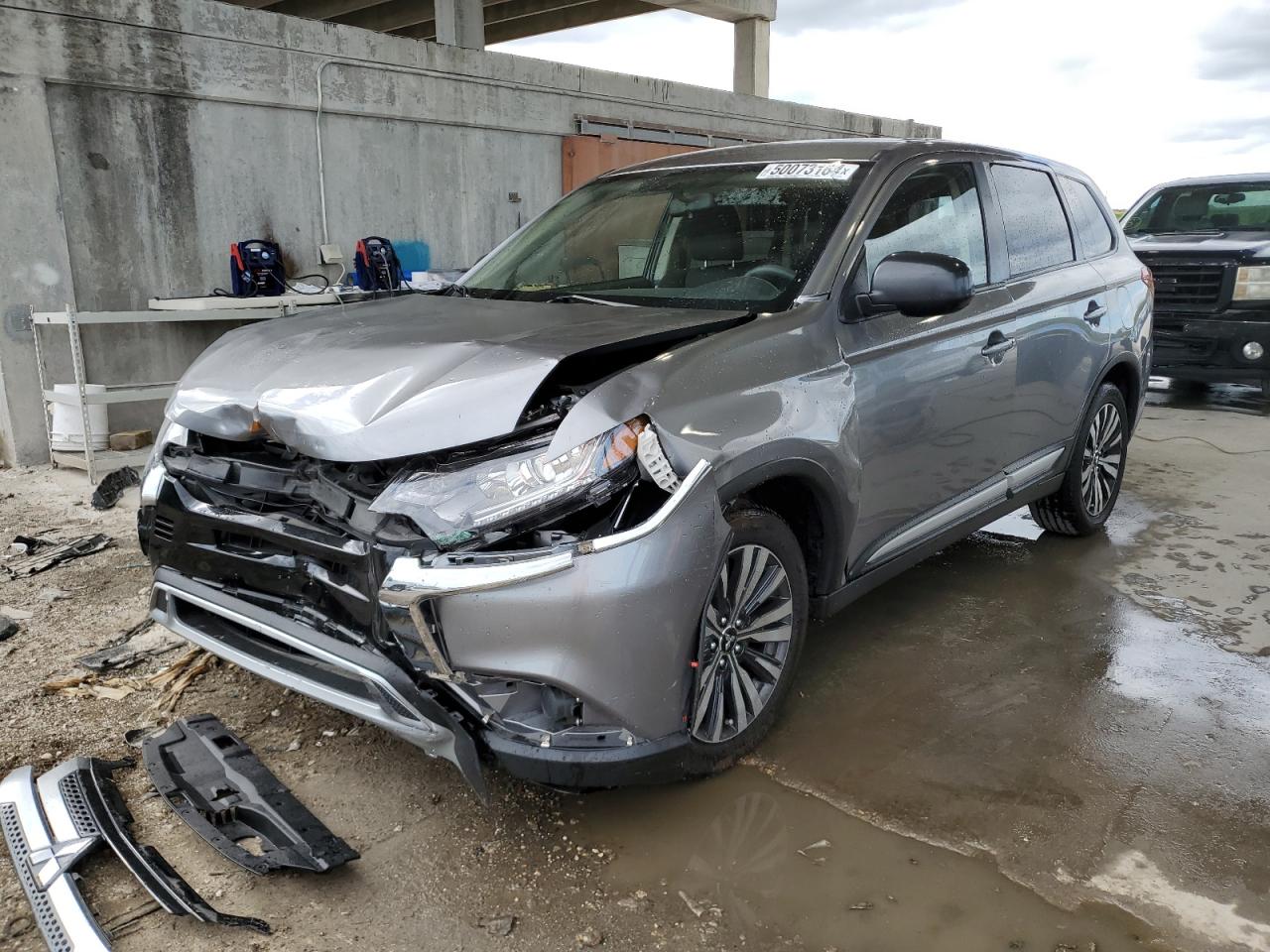 2020 MITSUBISHI OUTLANDER ES