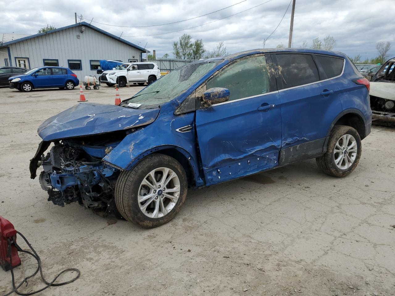 2019 FORD ESCAPE SE