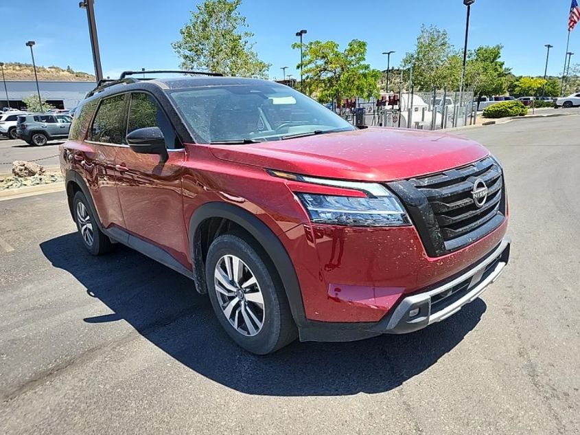 2023 NISSAN PATHFINDER SL