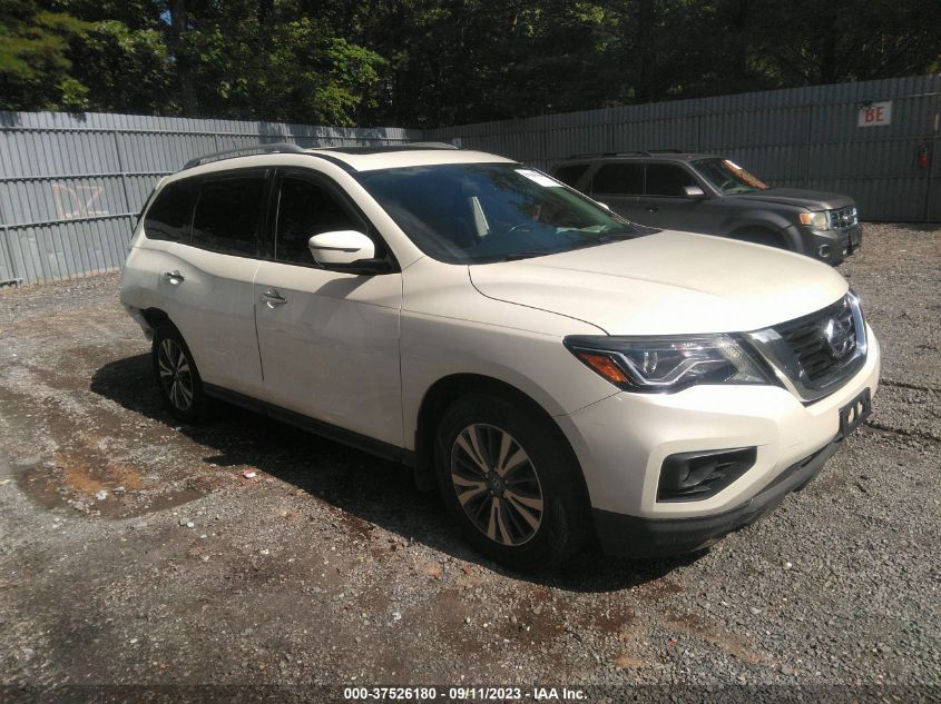 2017 NISSAN PATHFINDER SL