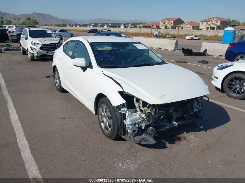 2015 MAZDA MAZDA3 I SPORT