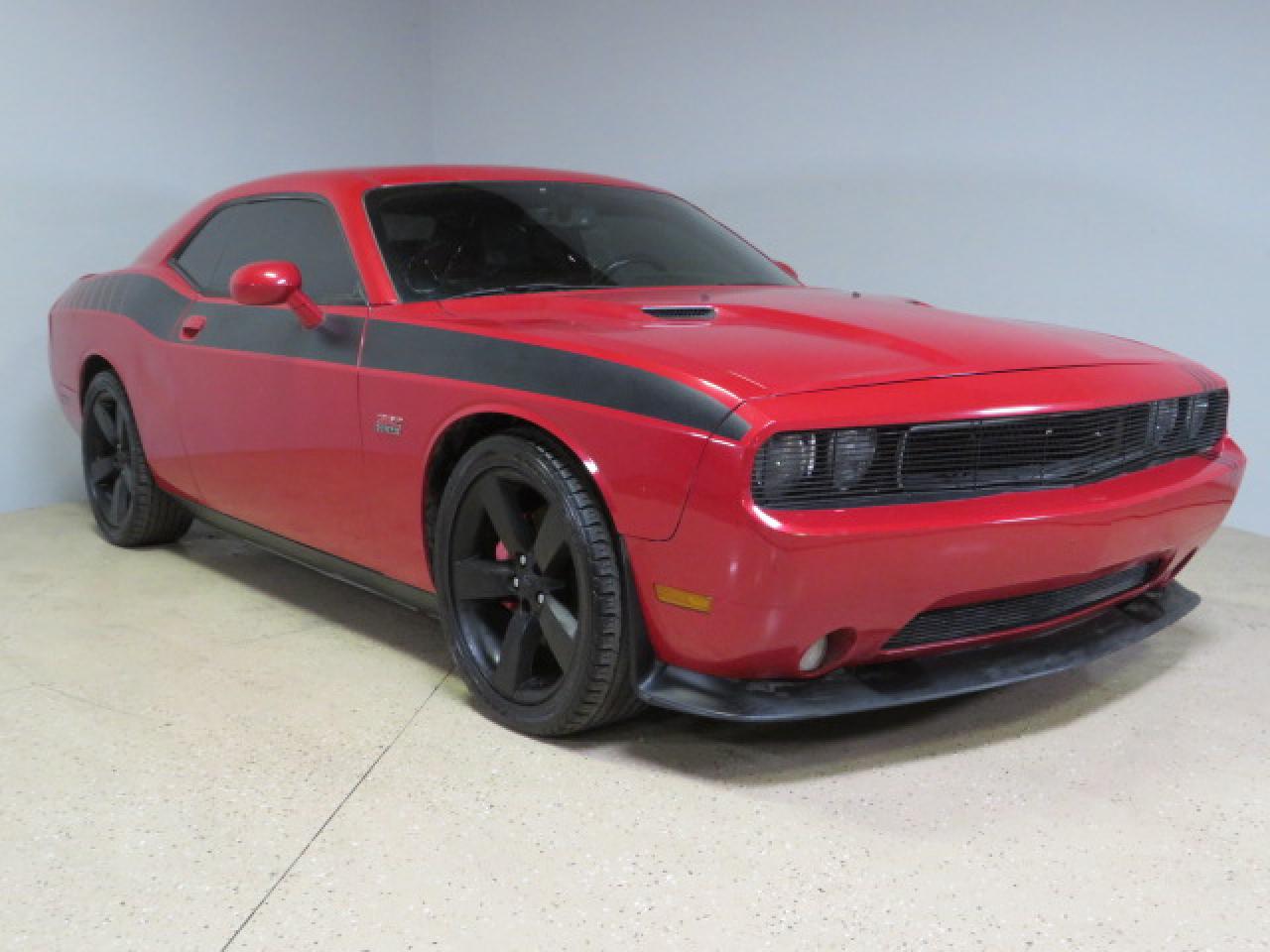 2012 DODGE CHALLENGER SRT-8