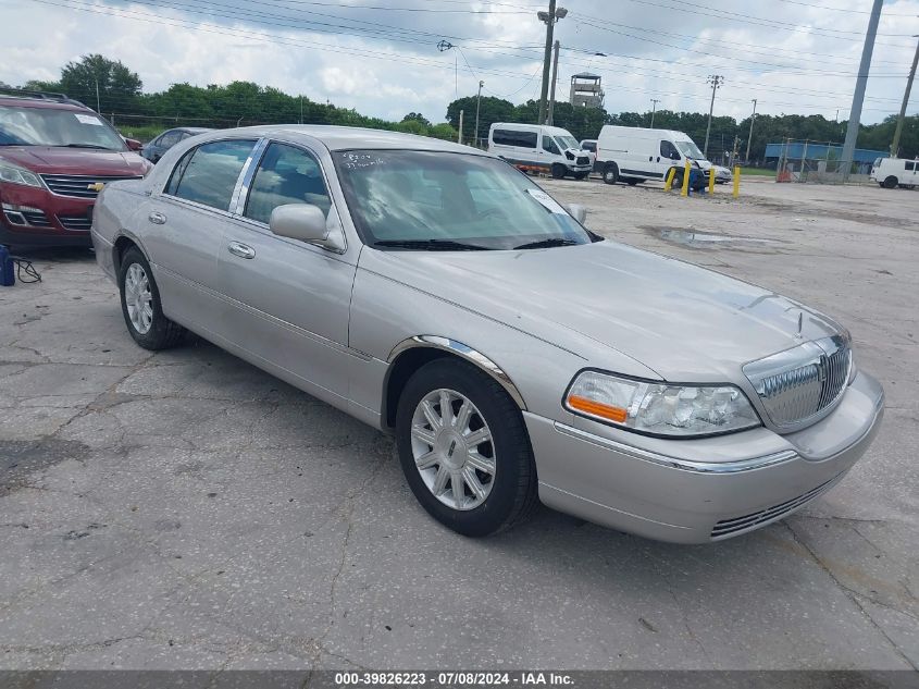 2010 LINCOLN TOWN CAR SIGNATURE LIMITED