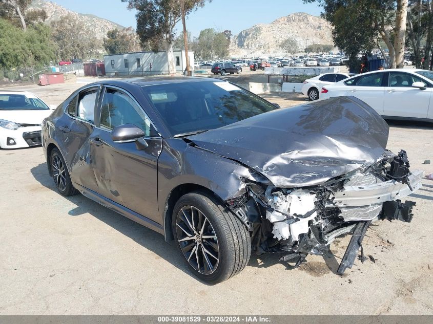 2024 TOYOTA CAMRY SE